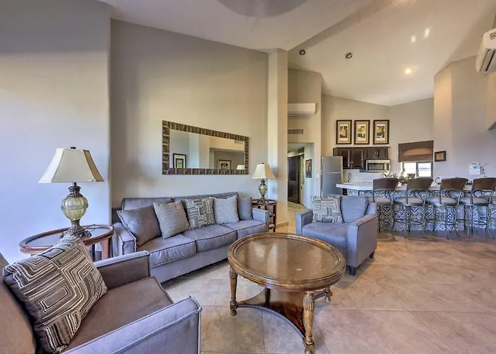 Resort-style Cabo Getaway With Pools & Ocean Views Сasa de vacaciones Cabo San Lucas