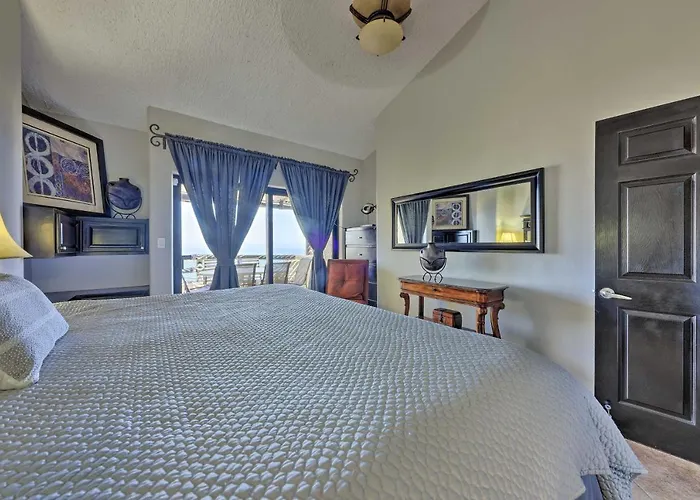 Resort-style Cabo Getaway With Pools & Ocean Views Сasa de vacaciones Cabo San Lucas