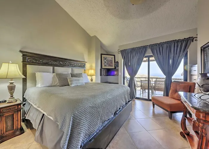 Resort-style Cabo Getaway With Pools & Ocean Views Сasa de vacaciones Cabo San Lucas