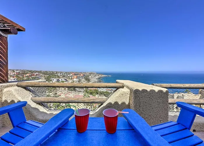 Сasa de vacaciones Resort-style Cabo Getaway With Pools & Ocean Views *